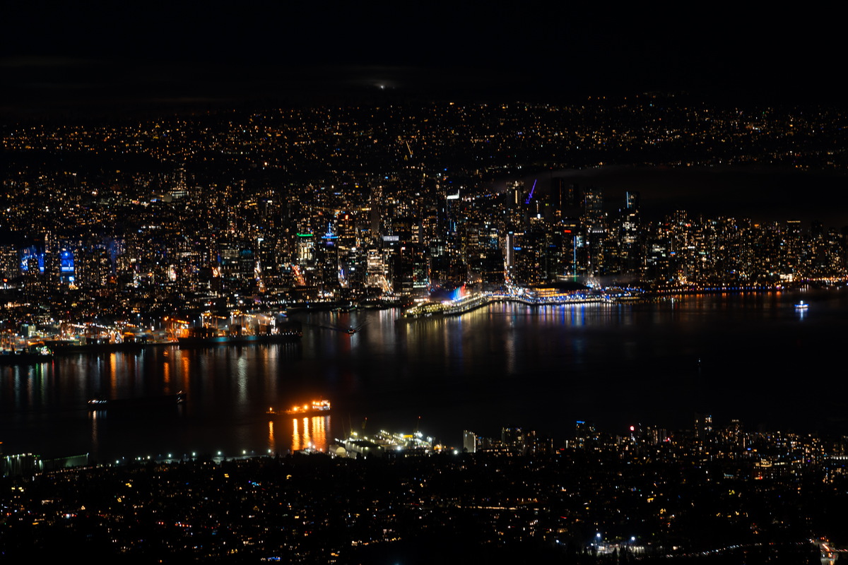 温哥华市中心夜景 · Downtown Vancouver skyline at night — Mount Seymour Provincial Park, North Vancouver, BC