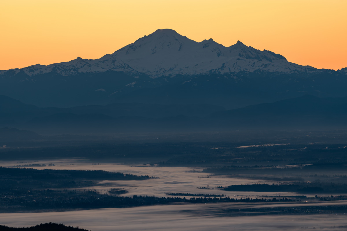 晨光中的贝克山 04 · Mount Baker at sunrise — Mount Seymour Provincial Park, North Vancouver, BC