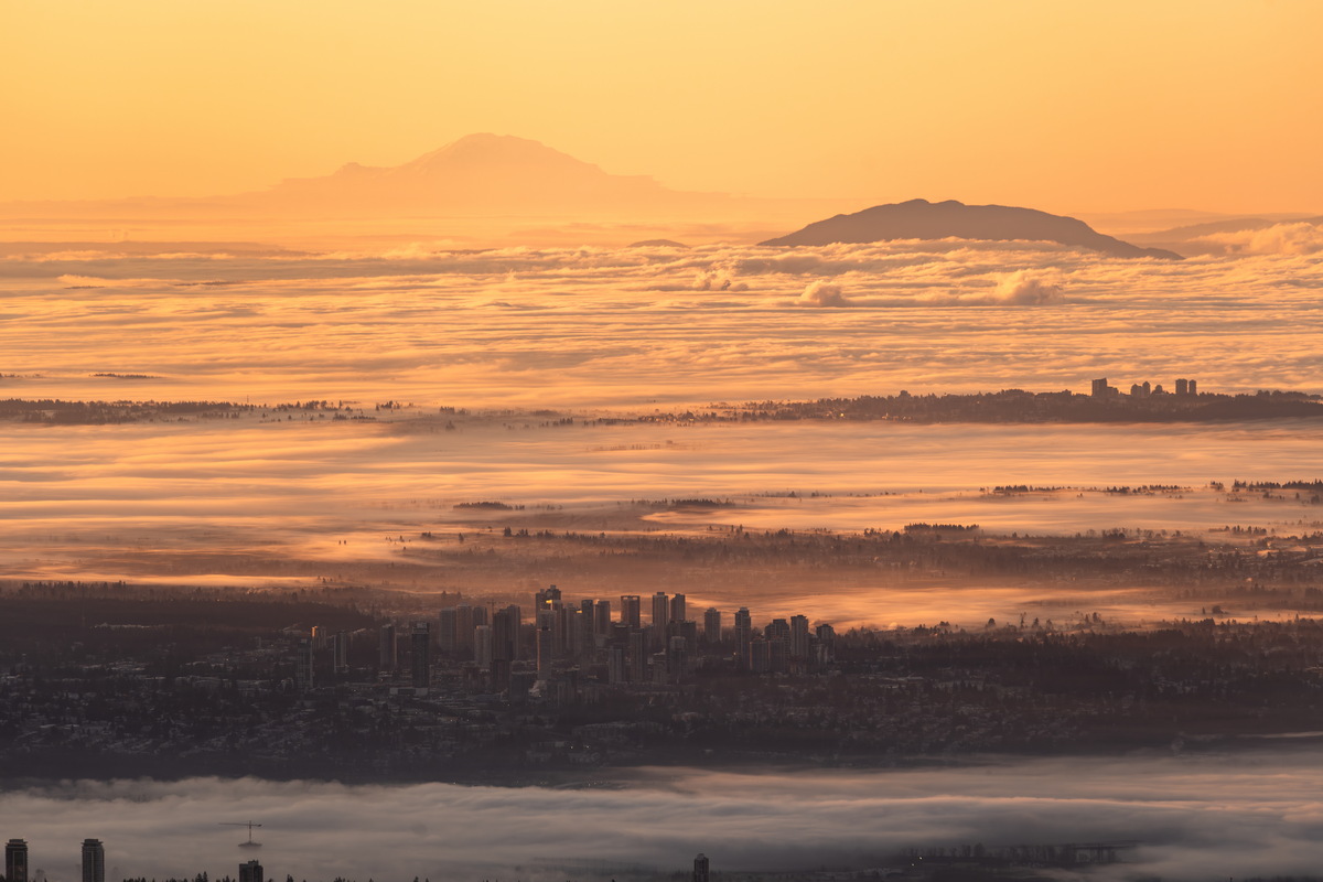 云海与雷尼尔山 08 · Mount Rainier and the fog — Mount Seymour Provincial Park, North Vancouver, BC