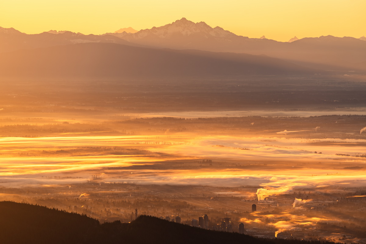 金色云海 · Golden sea of fog — Mount Seymour Provincial Park, North Vancouver, BC