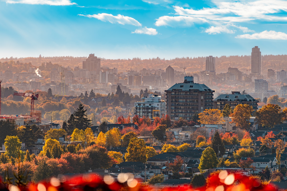 Capitol Hill · 秋色中的城市 · City in autumn colours, Capitol Hill, Burnaby — Capitol Hill Reservoir Park, Burnaby, BC